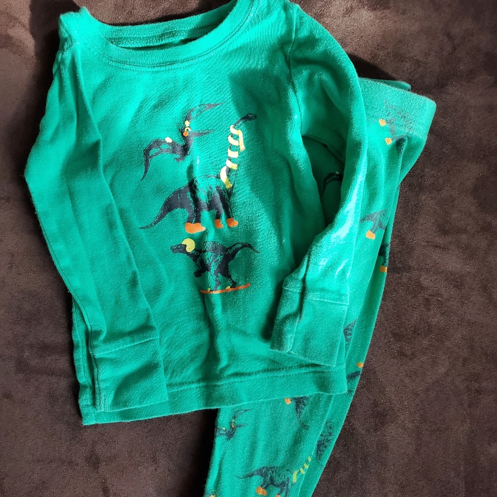 Old Navy boy's size 18 to 24 months pajamas